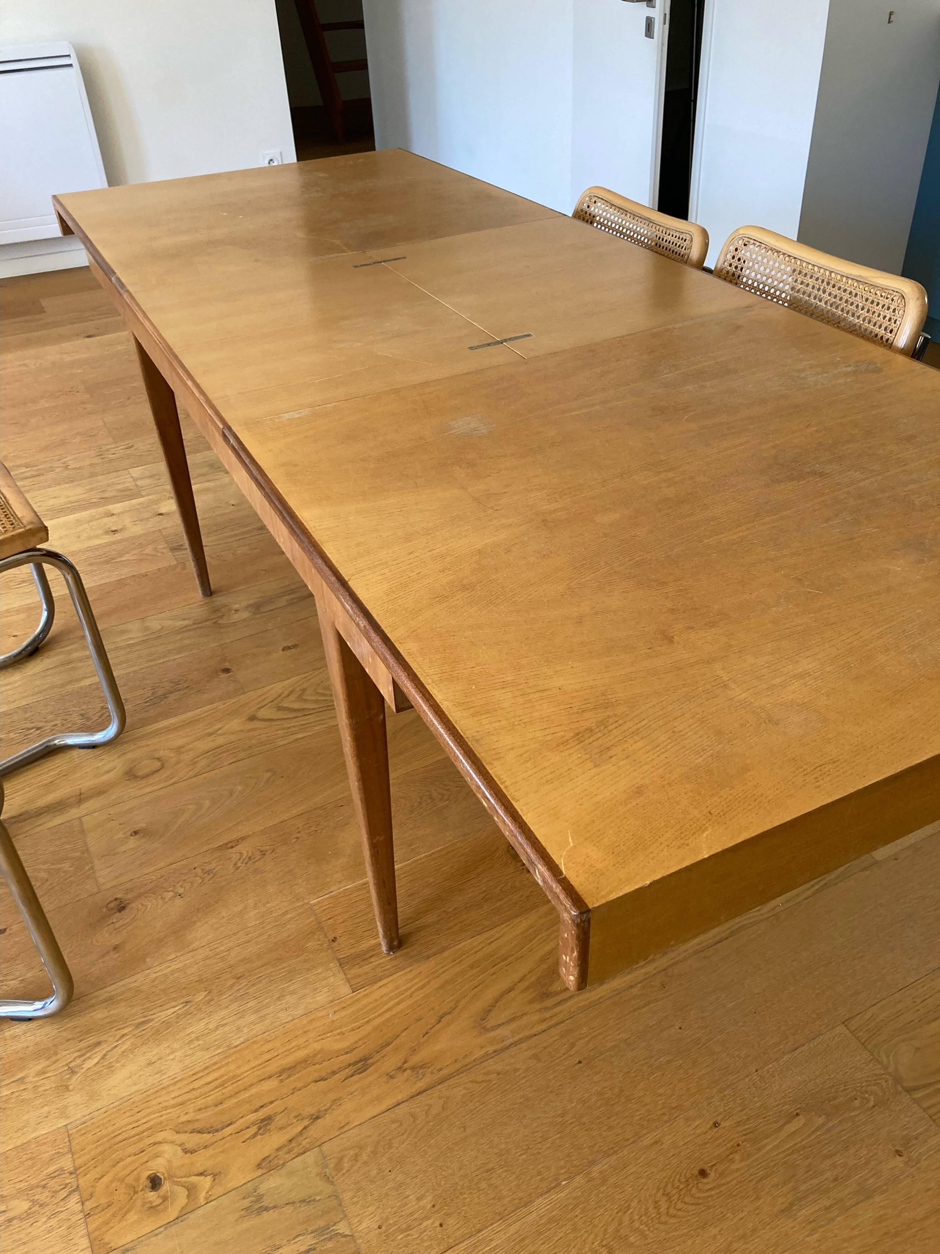 Dining room table