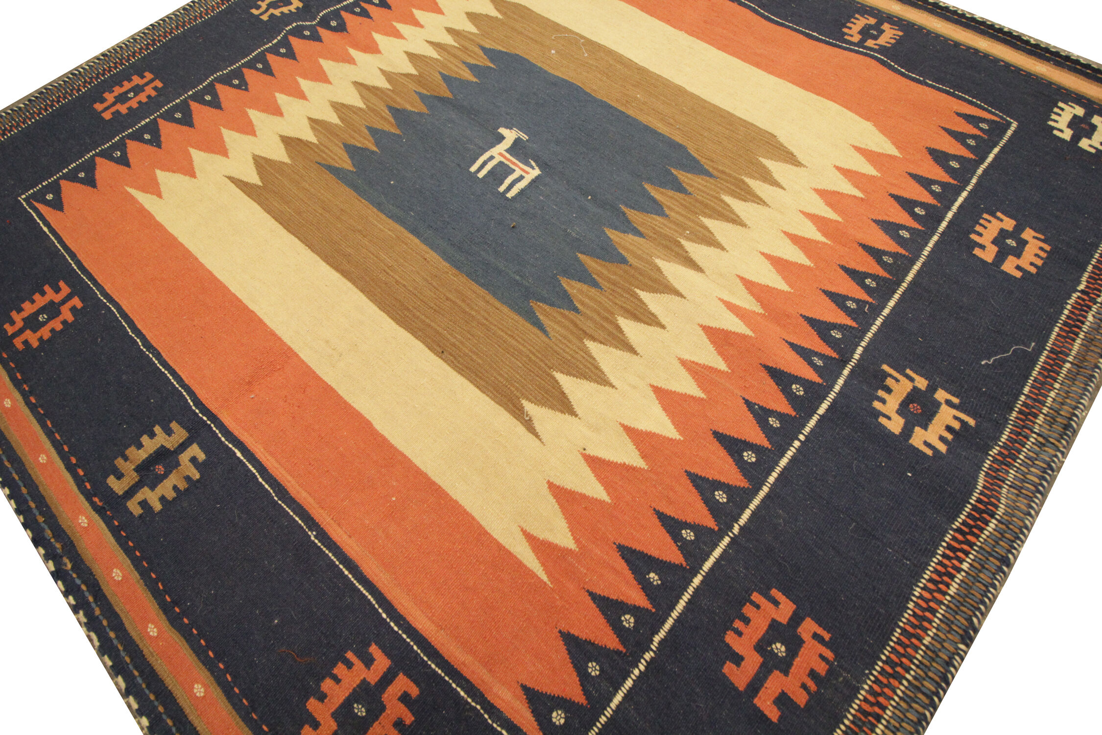 Vintage persian handwoven wool qashqai rug- 140x144cm