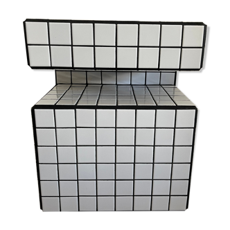 Ceramic bedside table