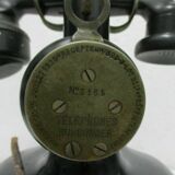 Burgunder column phone in Bakelite and black metal