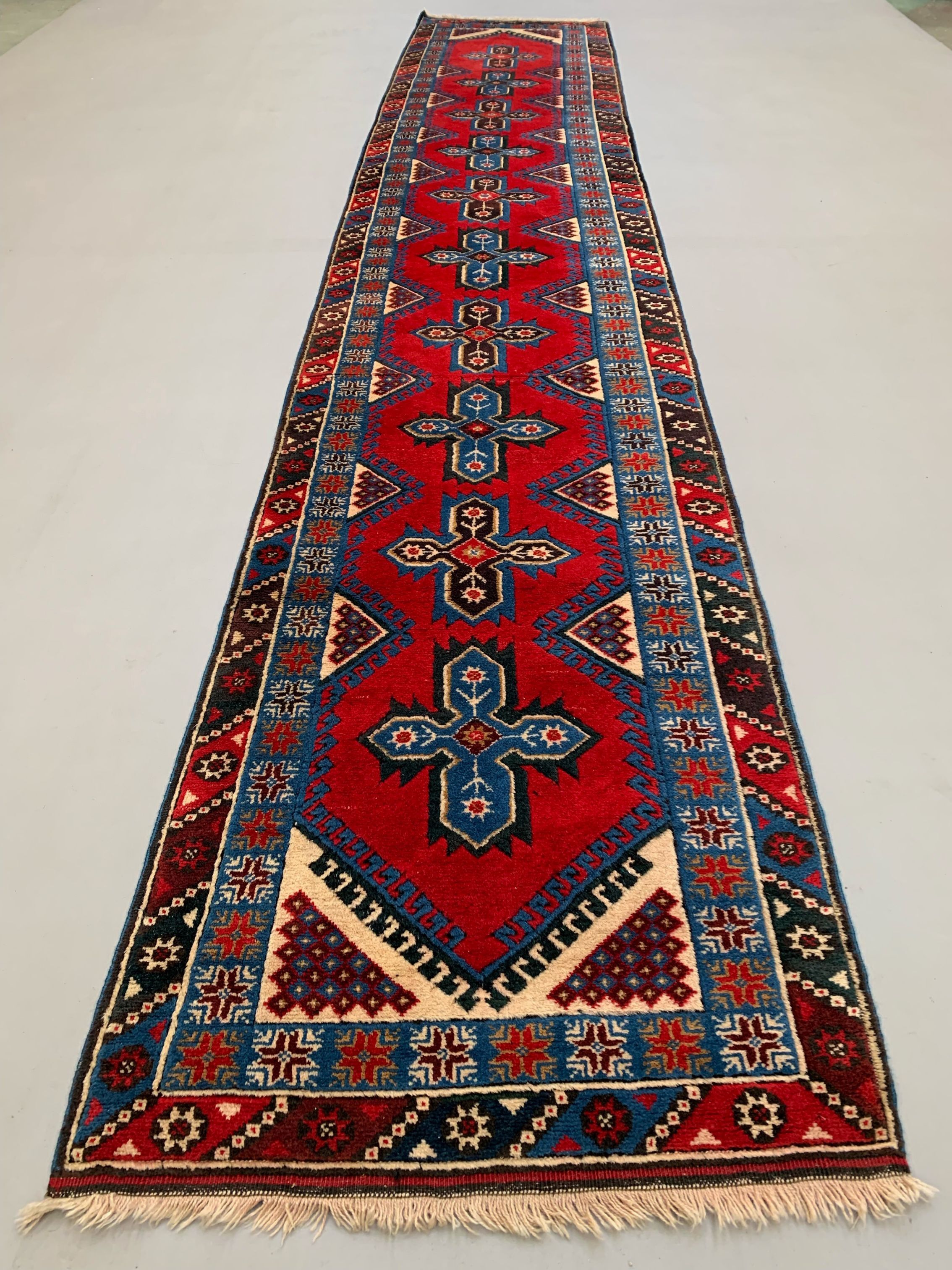 Turkish runner 490x88 cm tribal rug, red, beige, blue, vintage