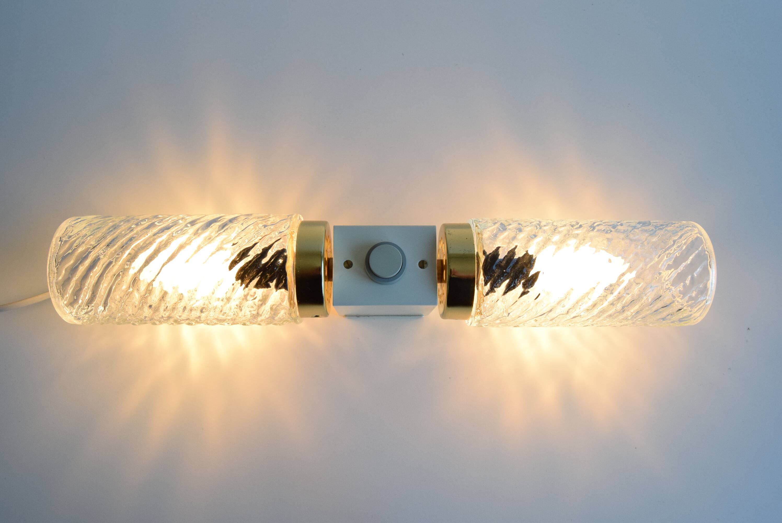 Mid-century design wall lamp / napako, 1970's.