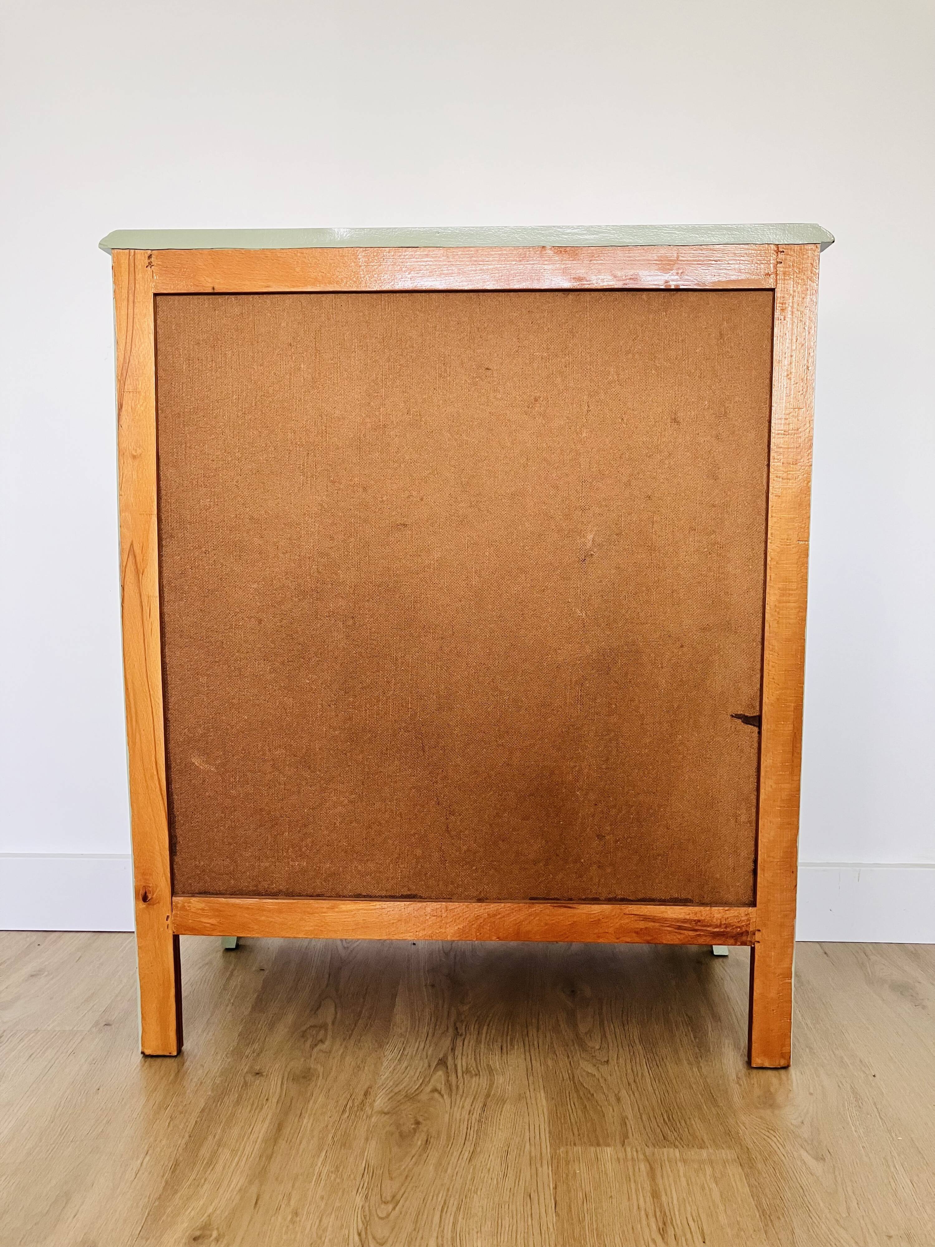 Bibus wooden library