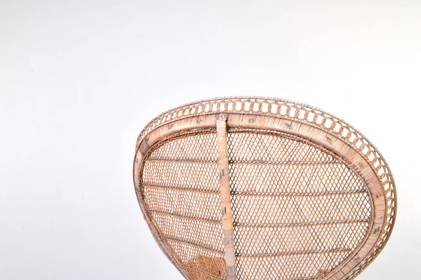 Mid-Century Wicker Peacock Emmanuelle Chair from Kok Maison, 1970s
