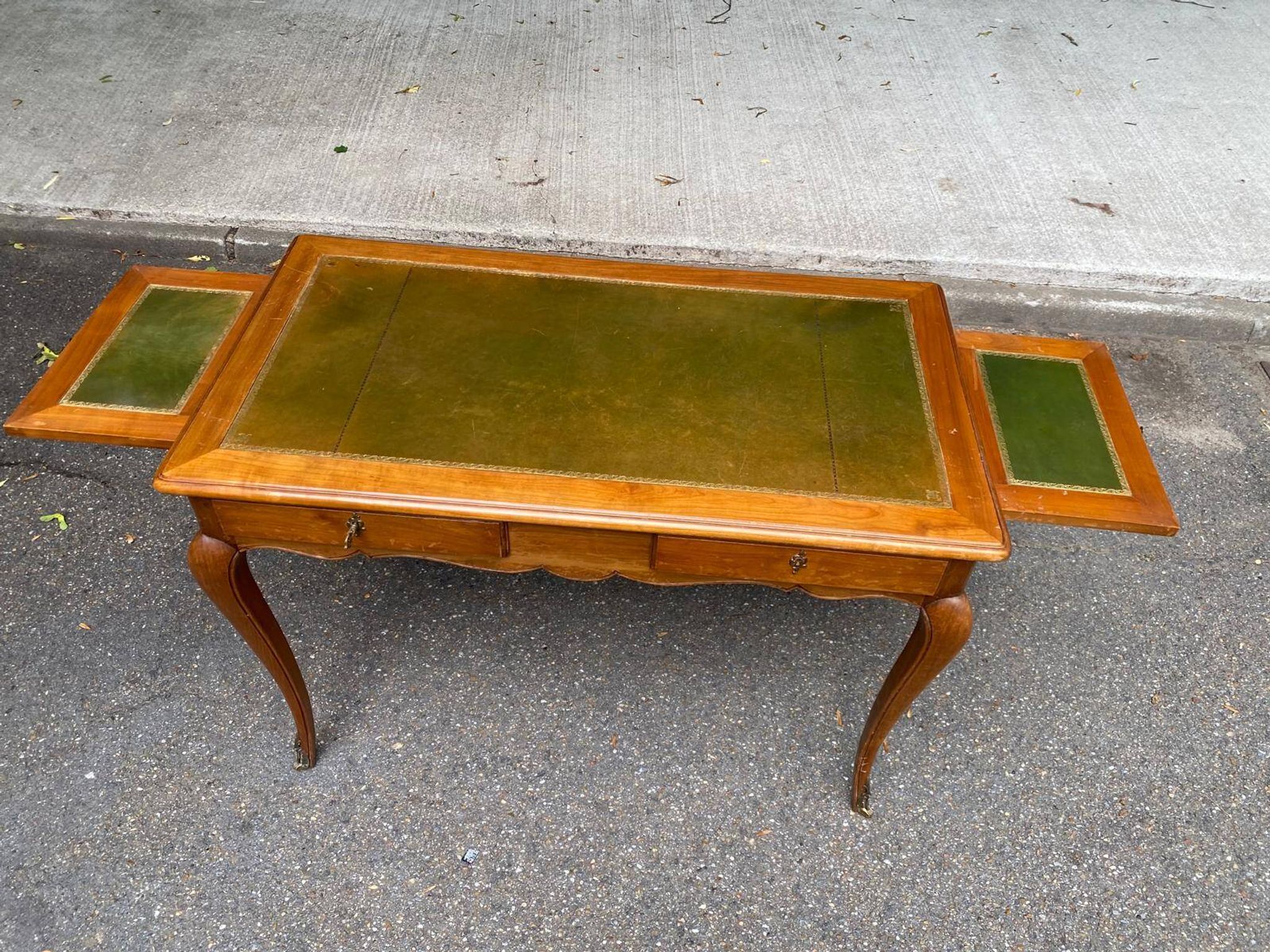 Louis XV style flat desk in solid cherry wood with pull-out extensions and leather top 19
