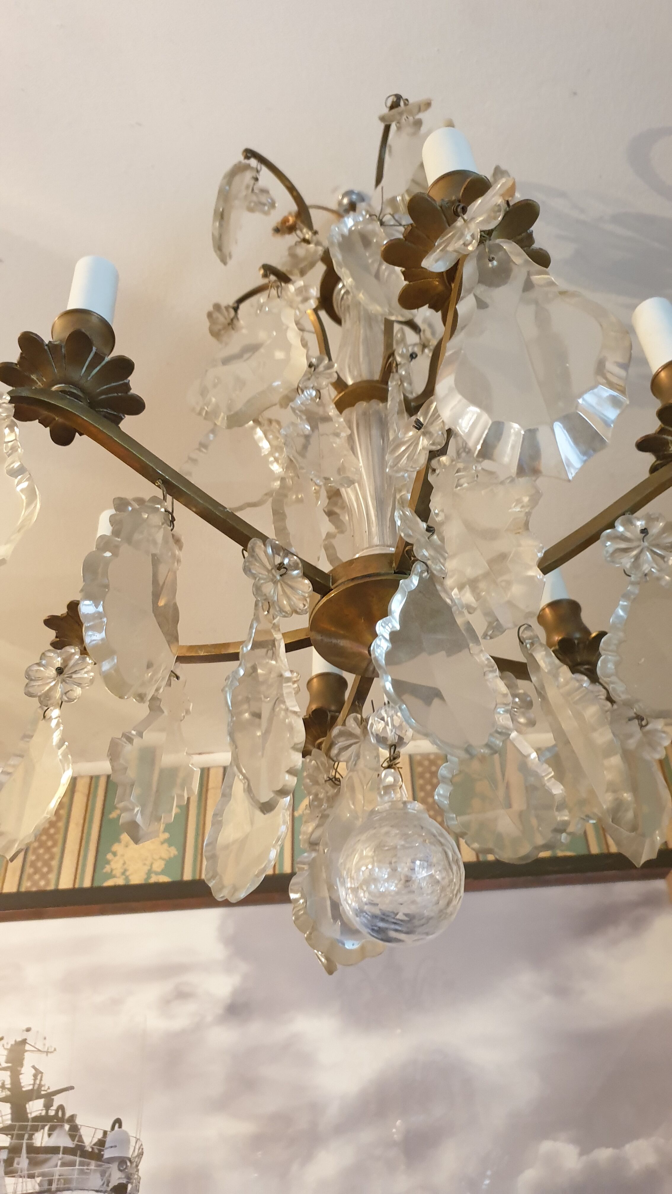 Chandelier cage with tassels