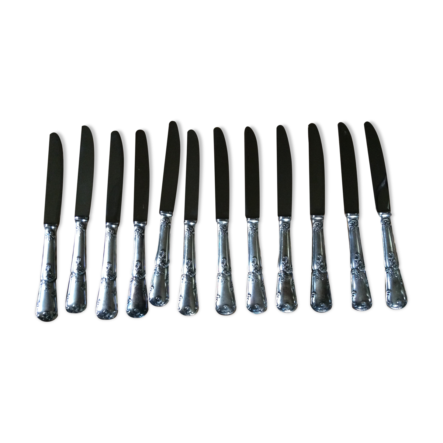 12 cheese knives