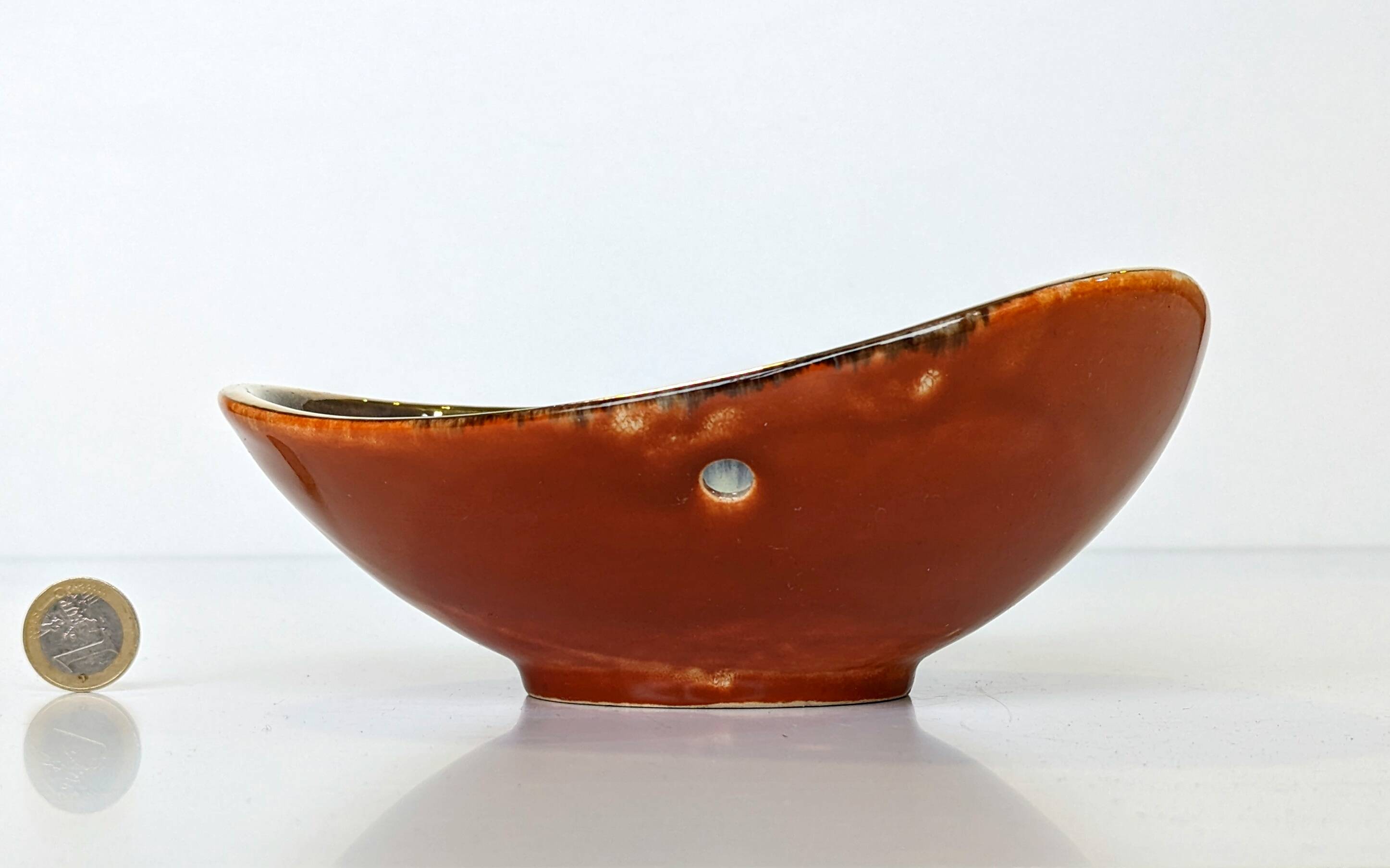 German glazed ceramic bowl db Höhr for Dümler & Breiden.