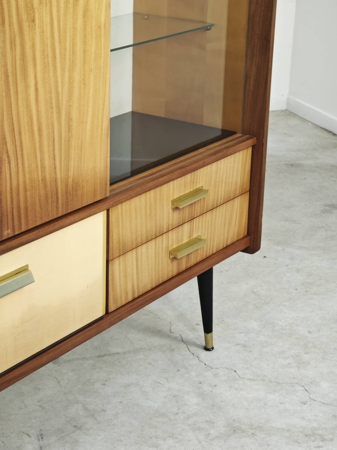 East German sideboard/glass cabinet from the 1960s