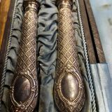 Exceptional cutting set with silver stag.