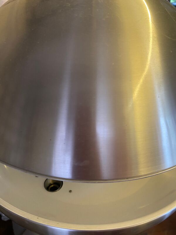 Suspension Bertrand Balas fontaine jaillissante