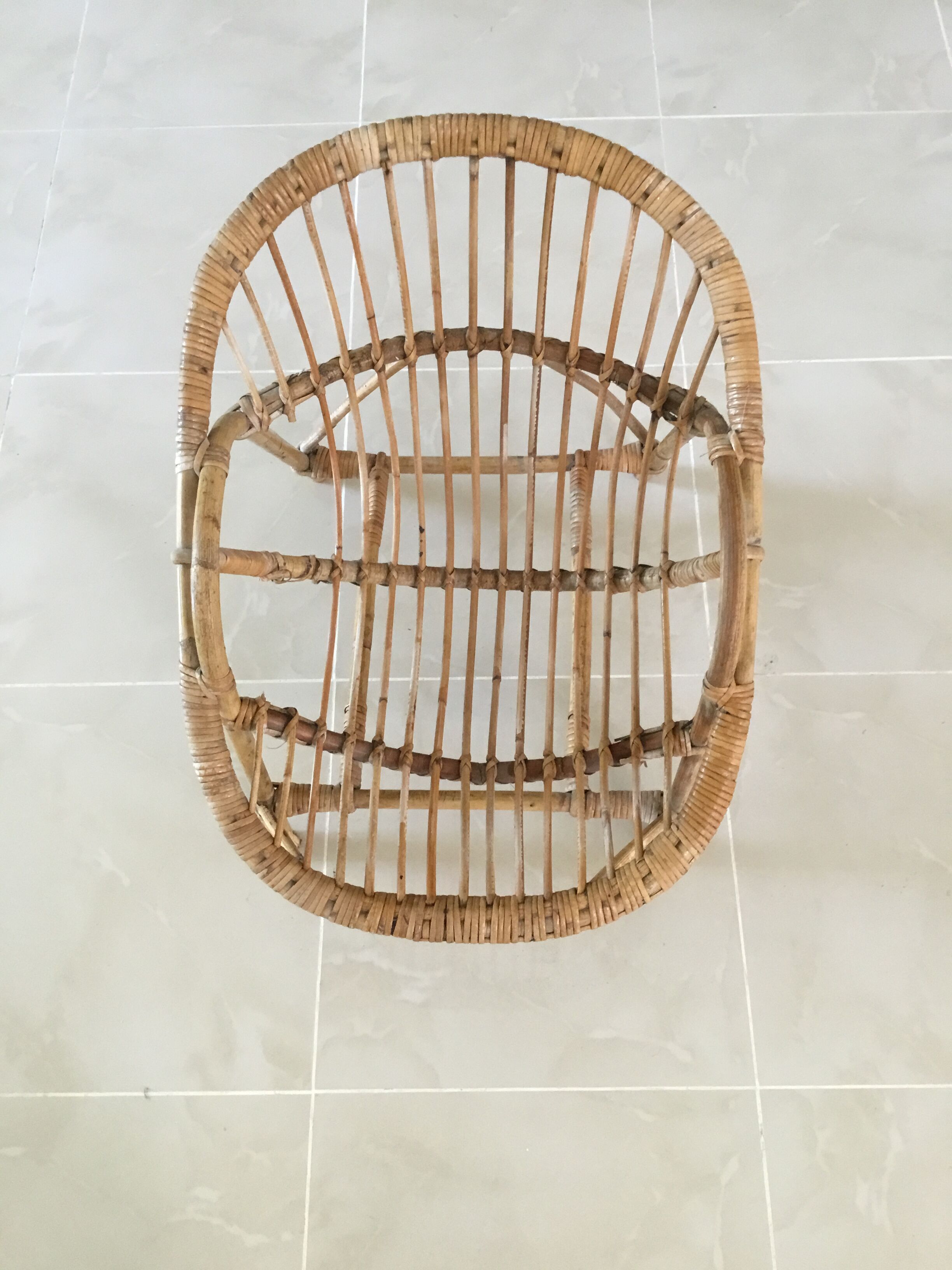 Fauteuil pour enfant en rotin