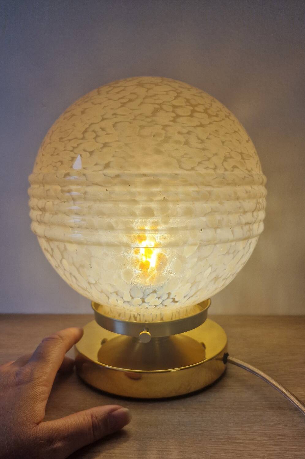 Pink Clichy glass globe in touch lamp