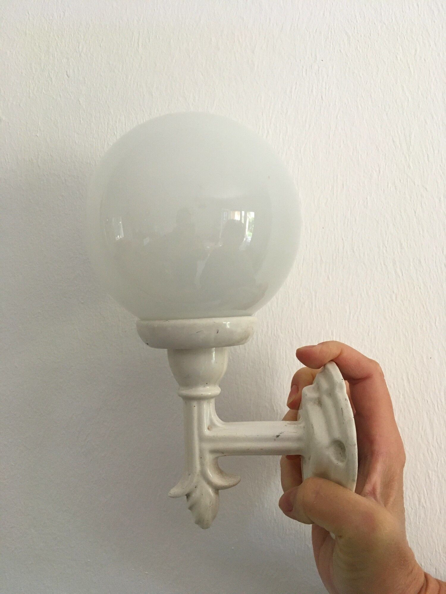 Metal and glass wall lamp