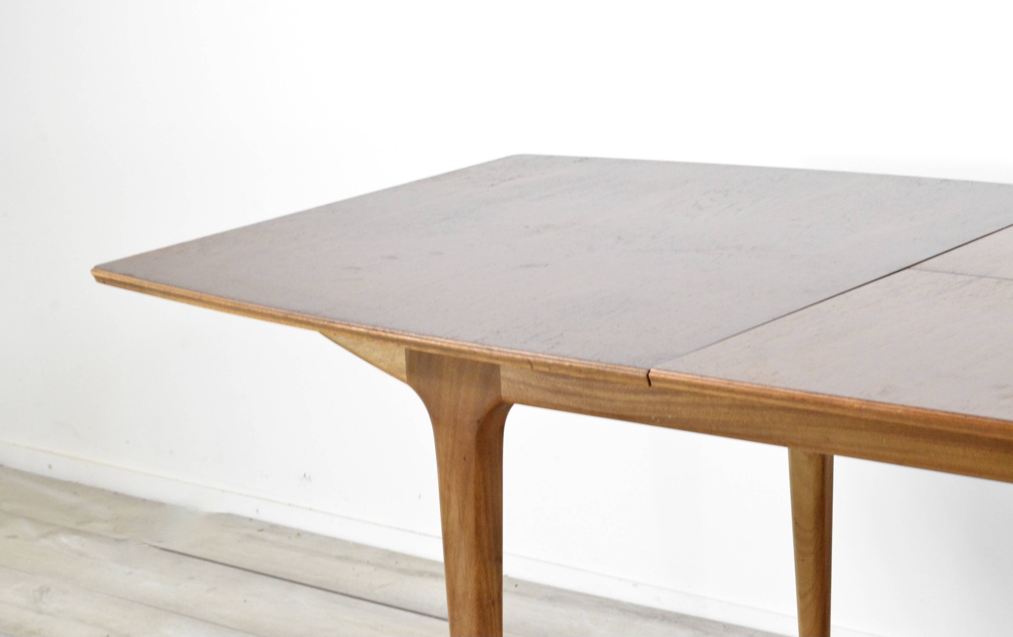 Mid-century McIntosh extending table in stunning teak. Modern / retro / Danish style