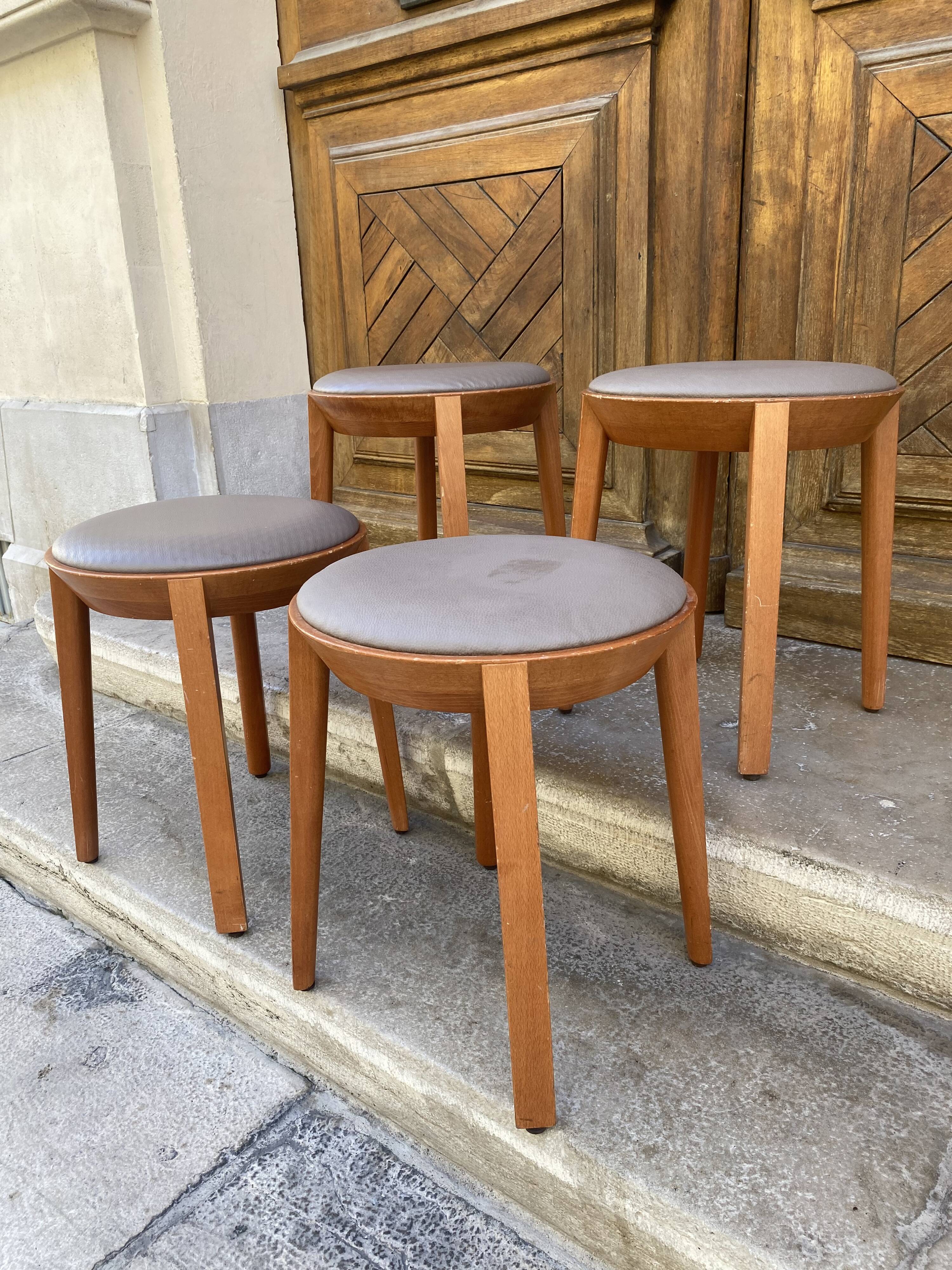 Set of 4 stools in beech and gray Skai 1980