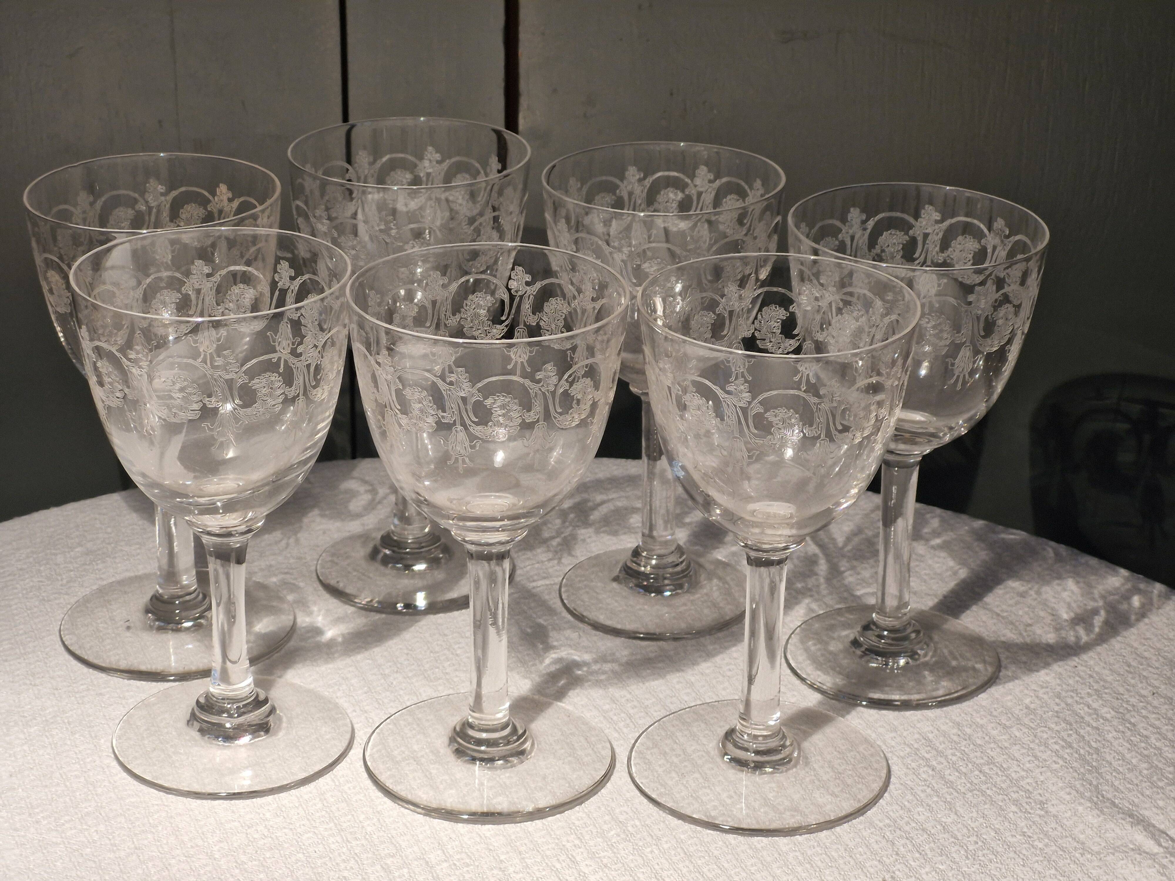 7 white wine/port glasses ART NOUVEAU - floral decoration - Baccarat Fine 19