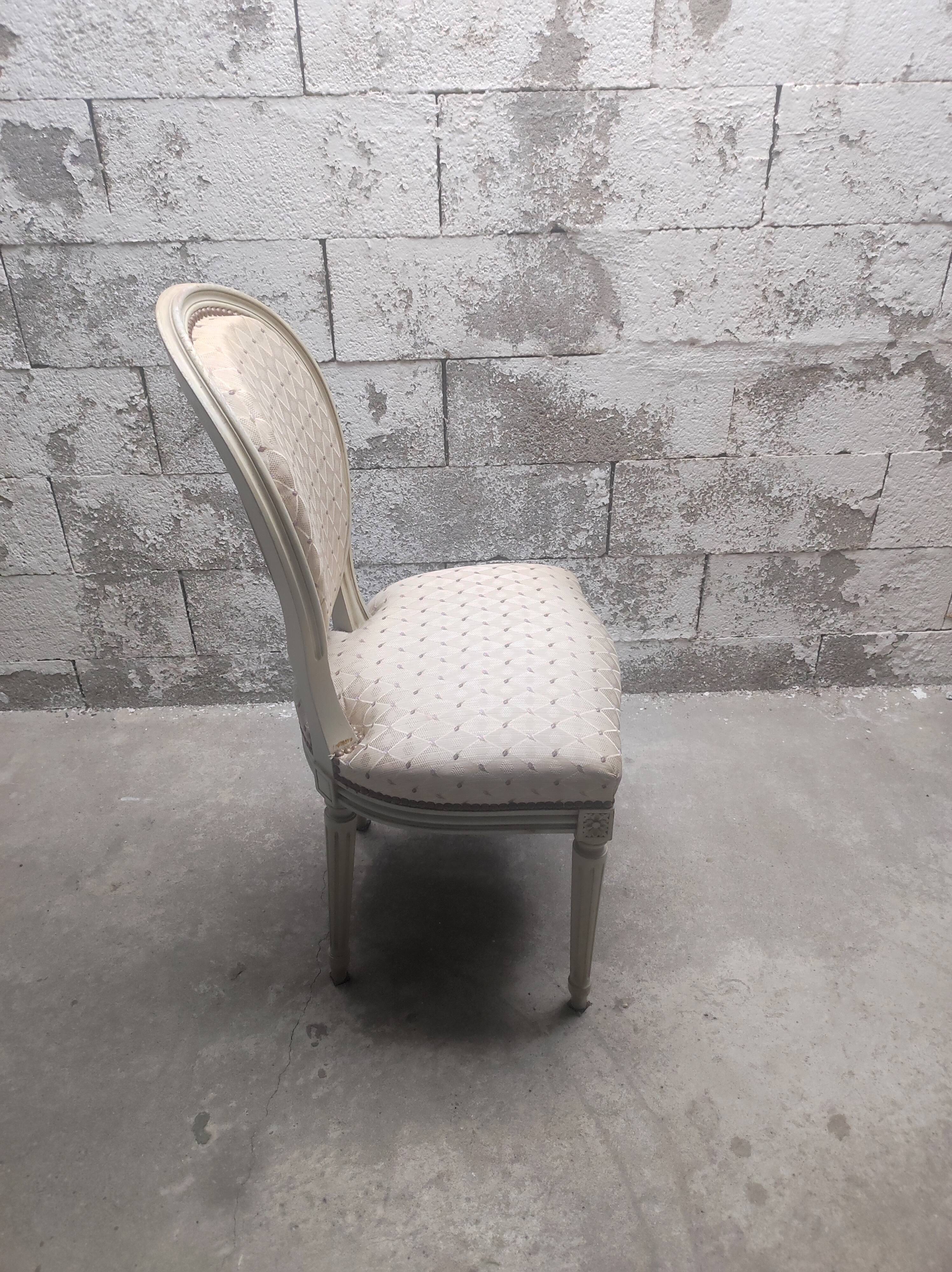 Lot de 6 chaises + 2 fauteuils médaillon style Louis XVI