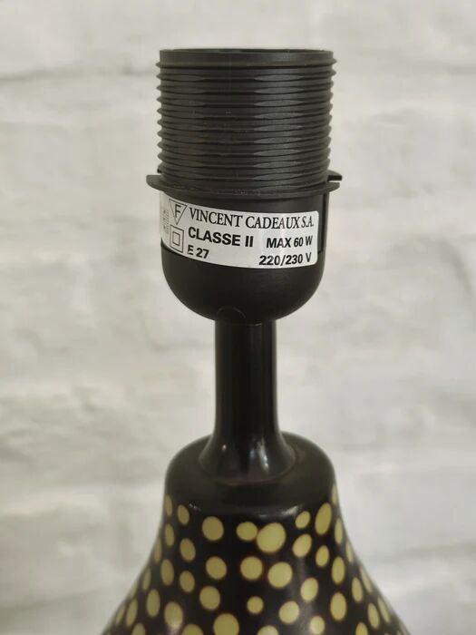 Chulucanas handcrafted ceramic table lamp, Peru, dated 2005