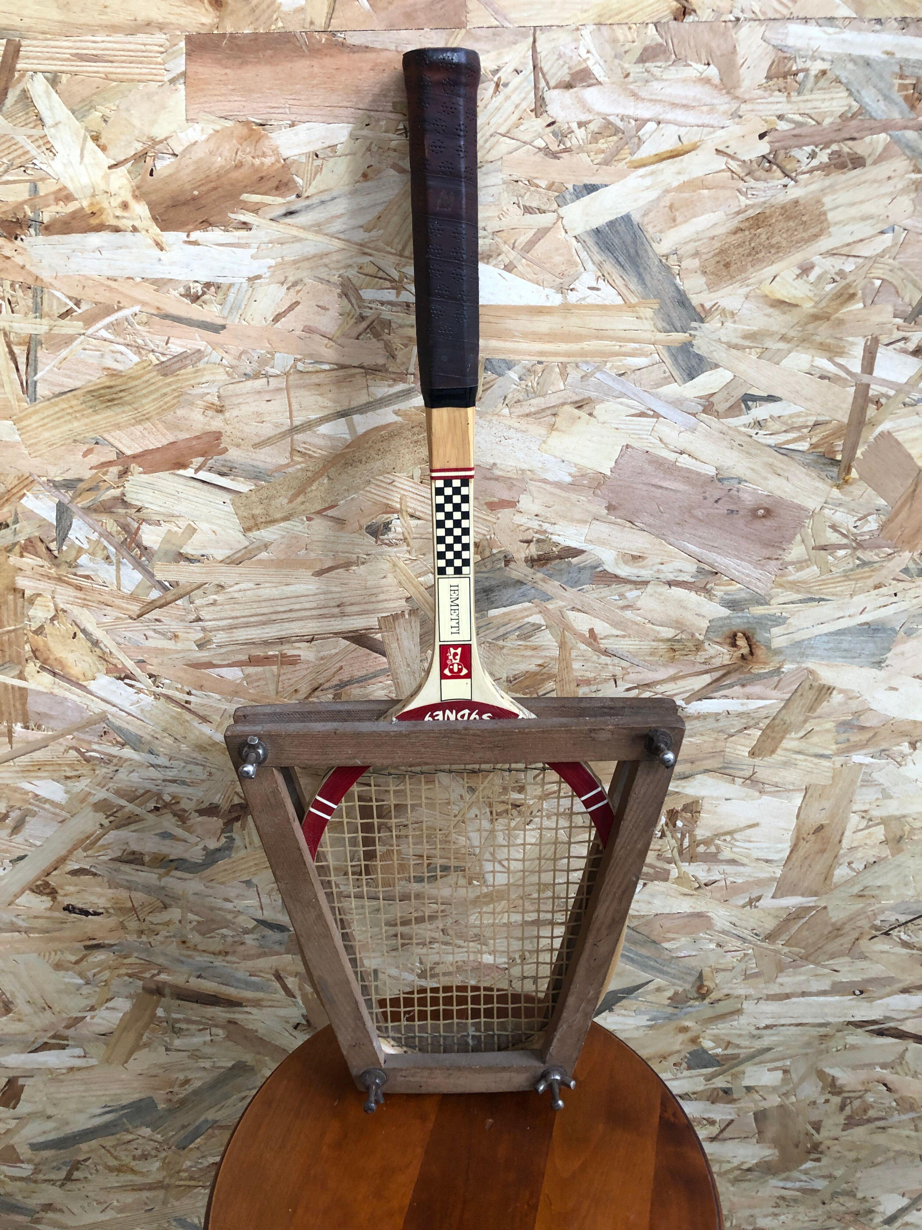 Old tennis racket sydney iemeh