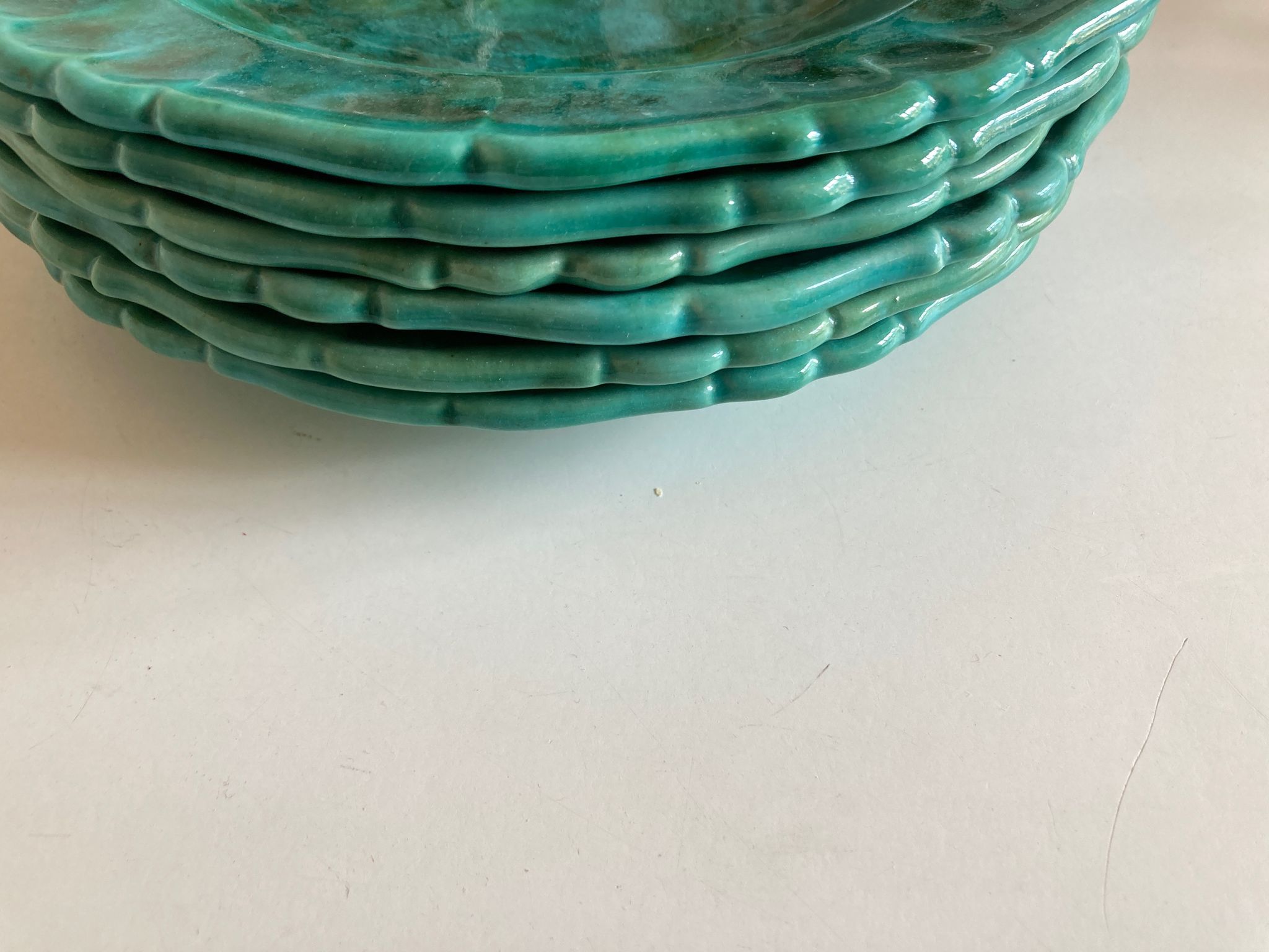 Set de 6 assiettes en terre vernissée à godrons 1960