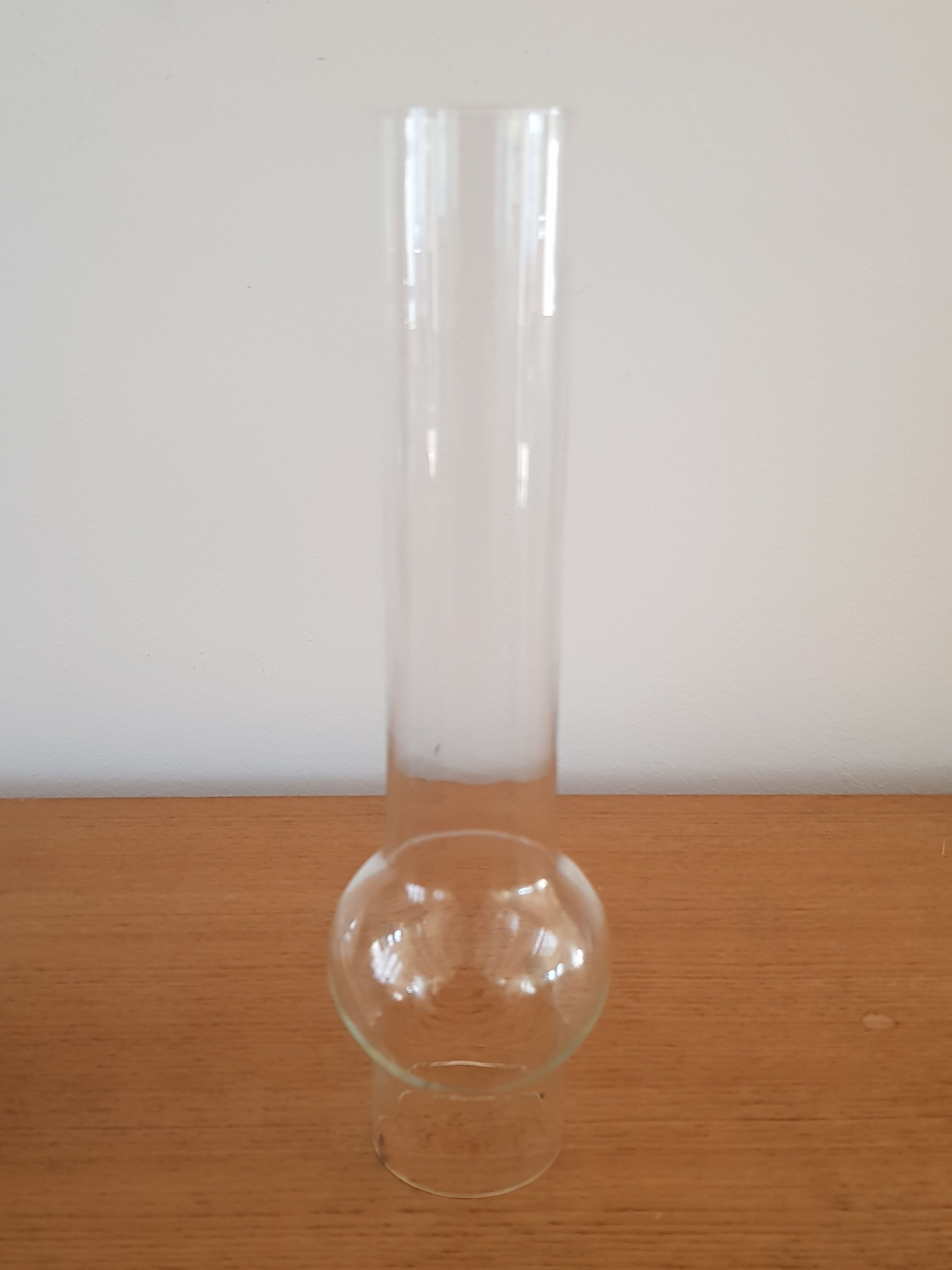 Oil or kerosene lamp