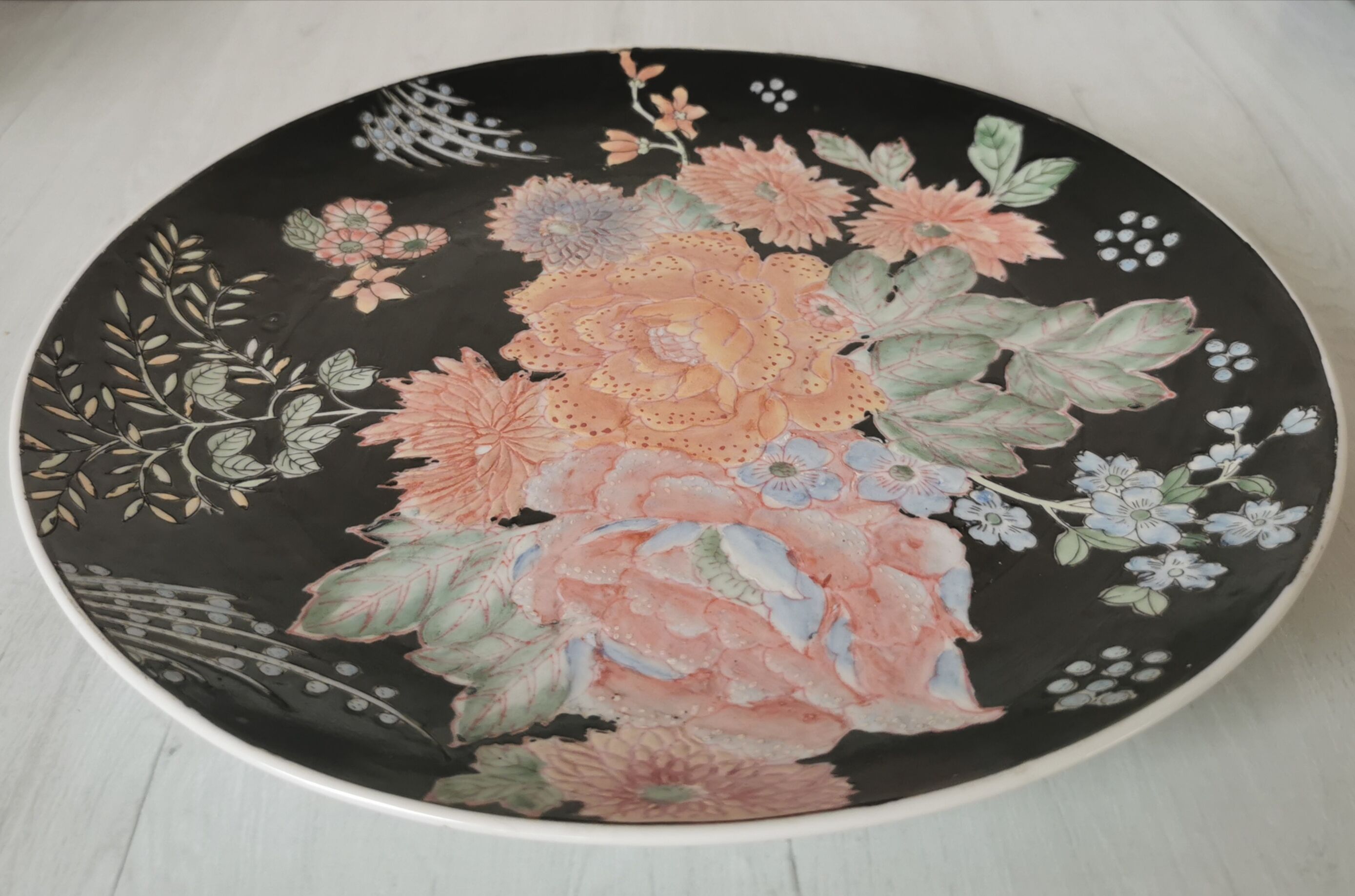 Chinese flower plate