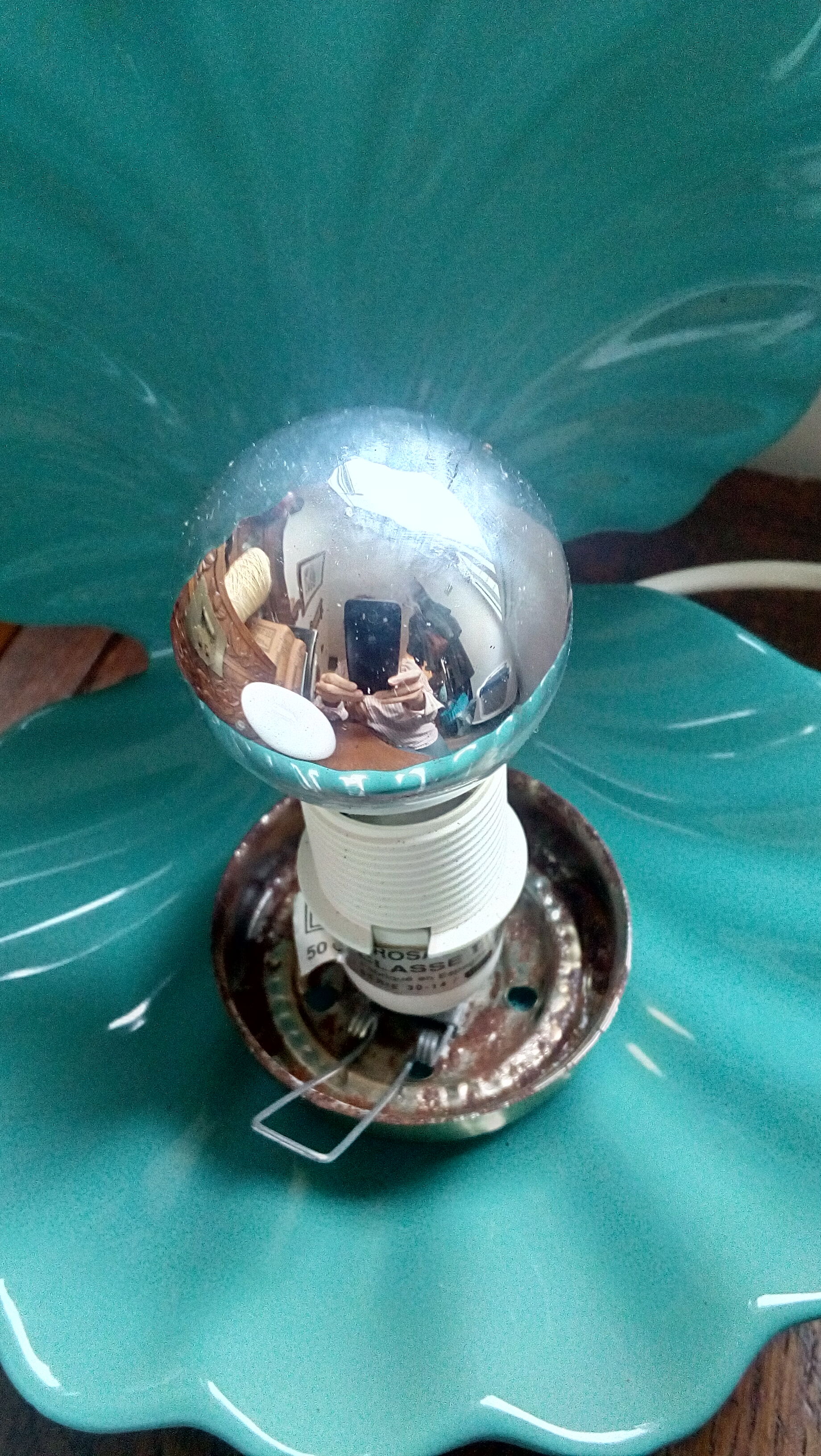 Turquoise blue scallop lamp