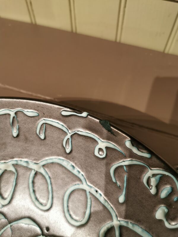 Plat Vallauris signé Lunetta