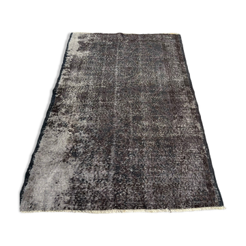 Vintage distressed turkish rug 194 x 117 cm