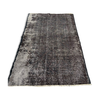 Vintage distressed turkish rug 194 x 117 cm