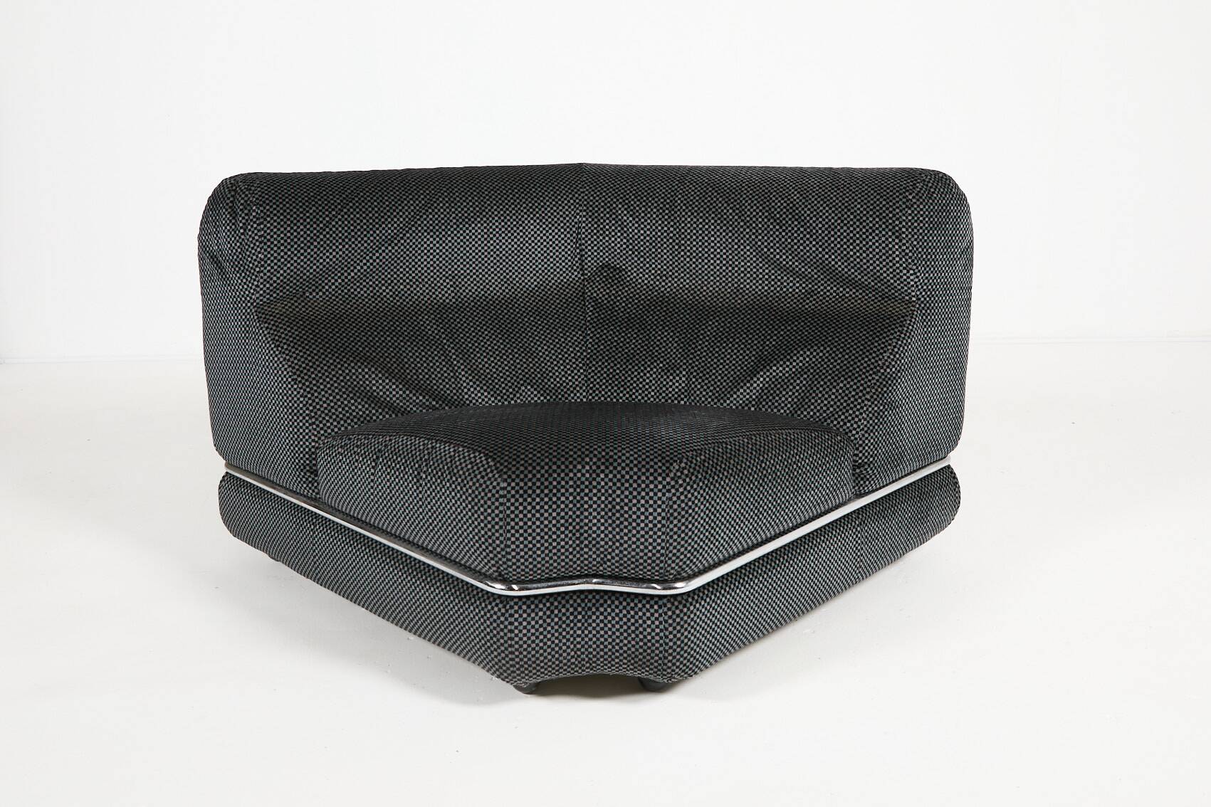 1970’s Vintage Italian modern lounge chair