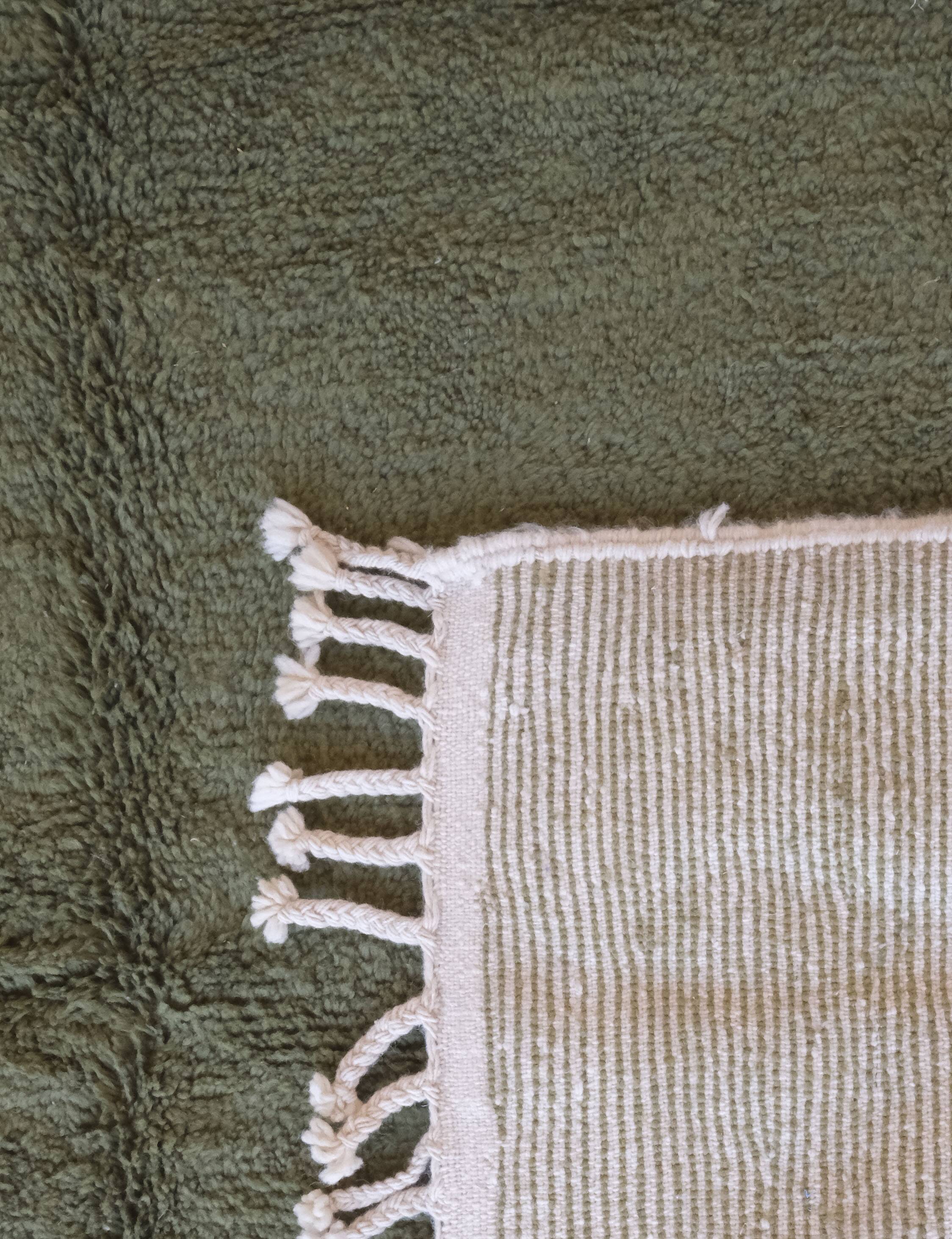 Monochrome green and turquoise rug - 265 x 223 cm