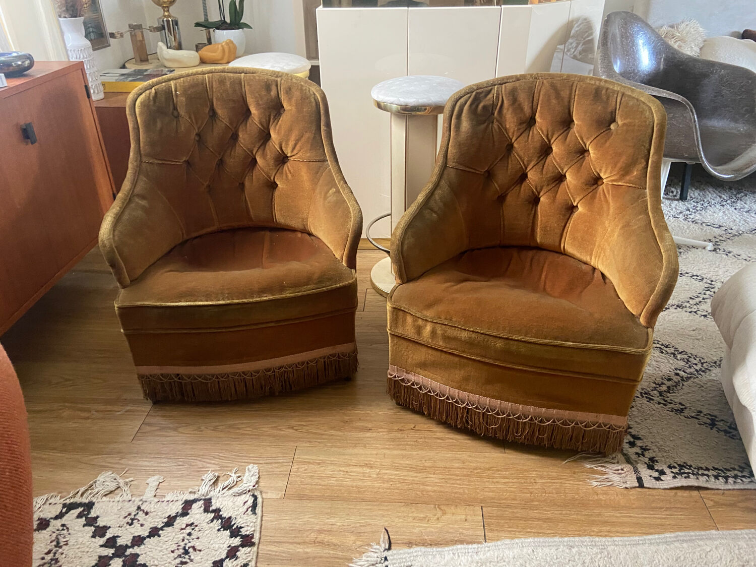 Pair of vintage toad chairs