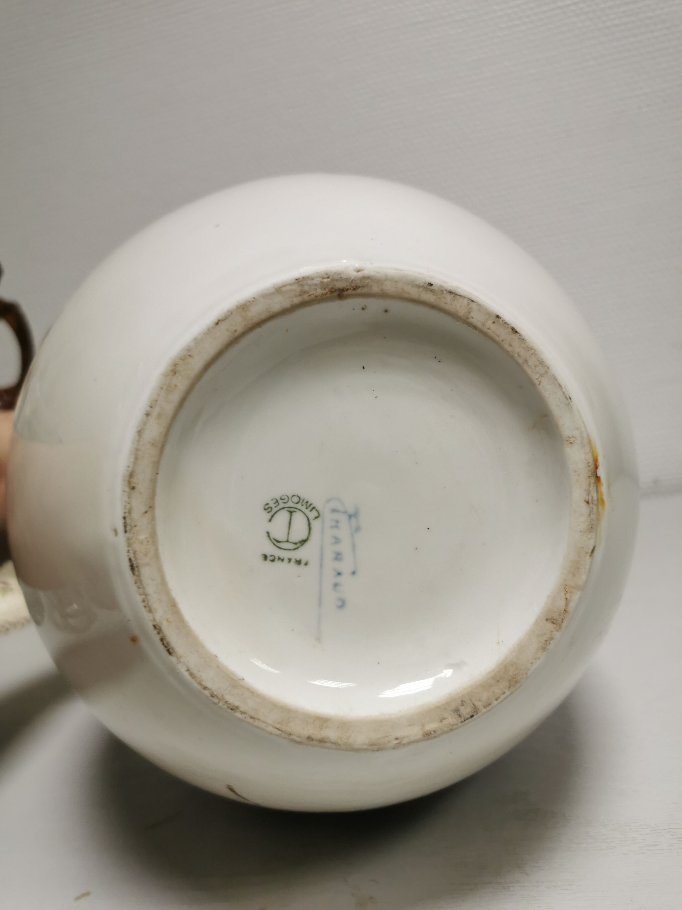 Vase ovoïde en porcelaine signé Camille Tharaud 1878-1956 à Limoges XXème