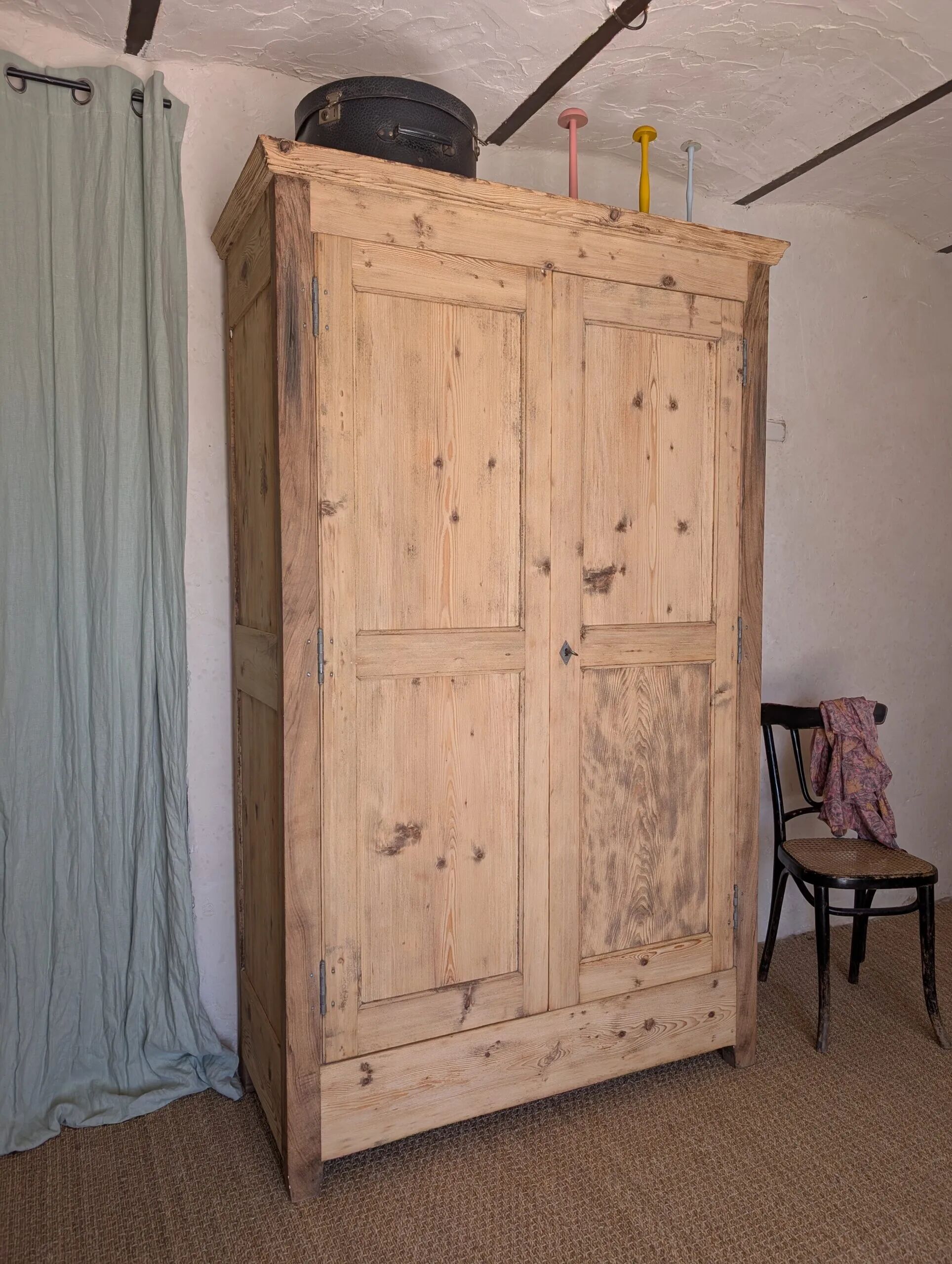 Large wardrobe - hanging space and shelves