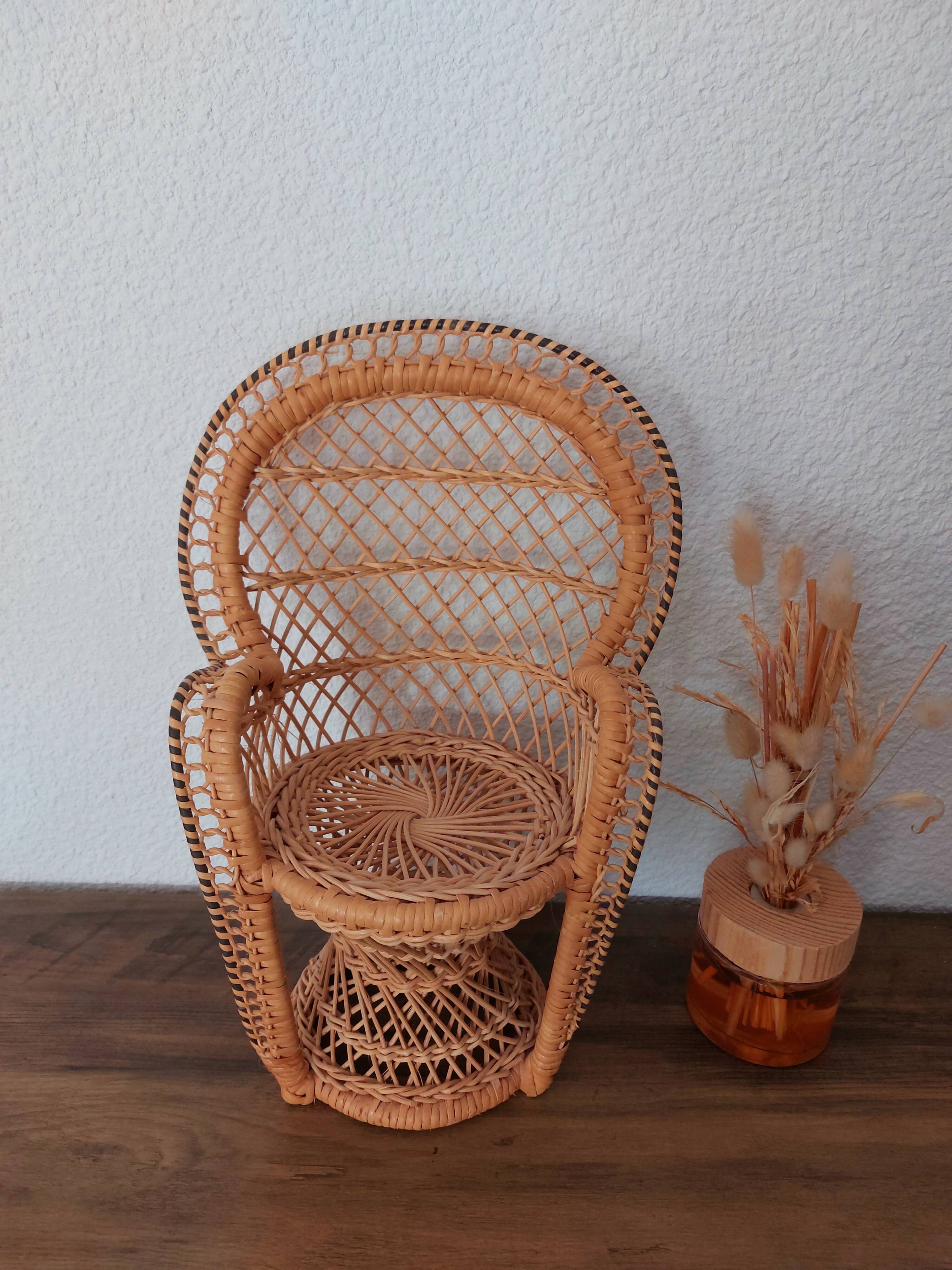 Petit Fauteuil Ancien Pour Poupée En Rotin Et Tissu - France