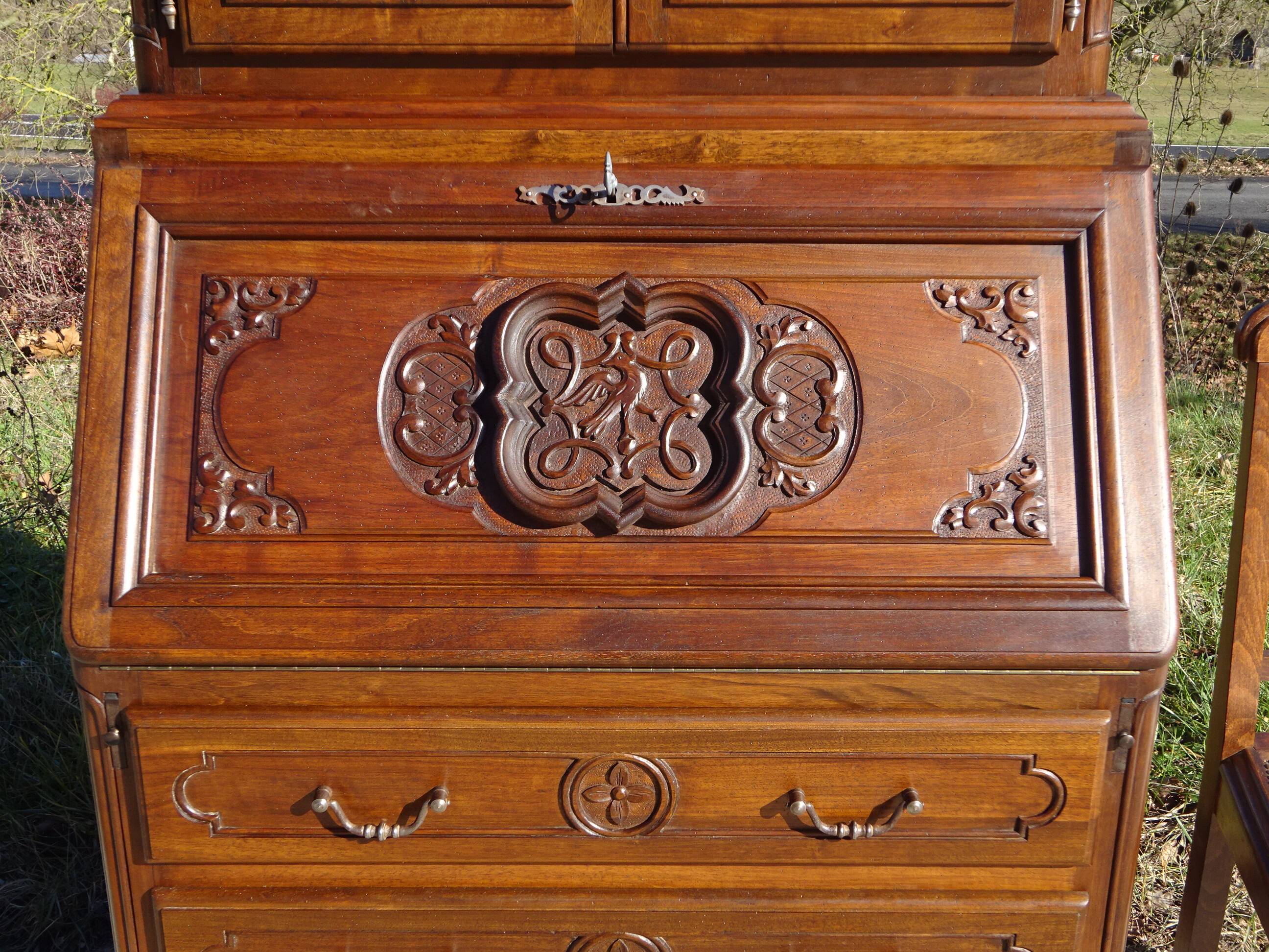 Meuble 3 en 1, secrétaire, commode et vitrine