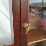 Showcase to pose nineteenth century walnut