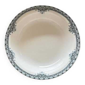 Plat en terre de fer