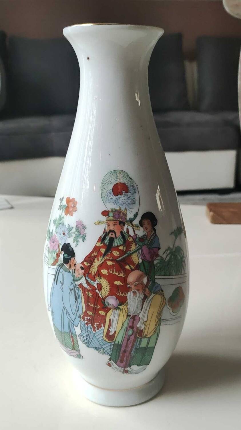 Traditional Japanese hand-painted pear-shaped vase. Geisha life scenes decor. High 26.5 cm