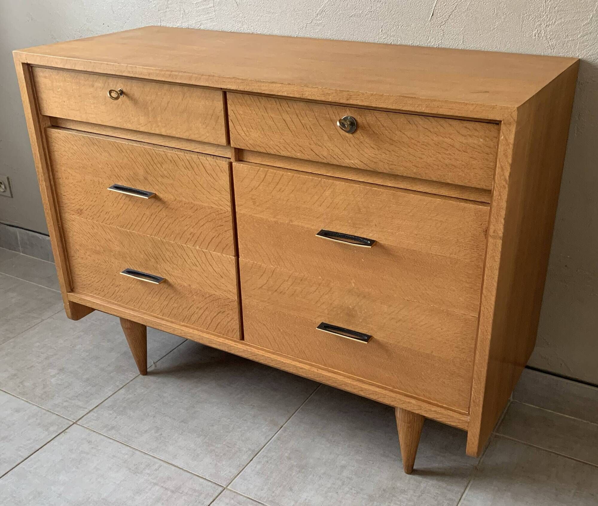 Large vintage 6-drawer chest of drawers from the 50s in oak.