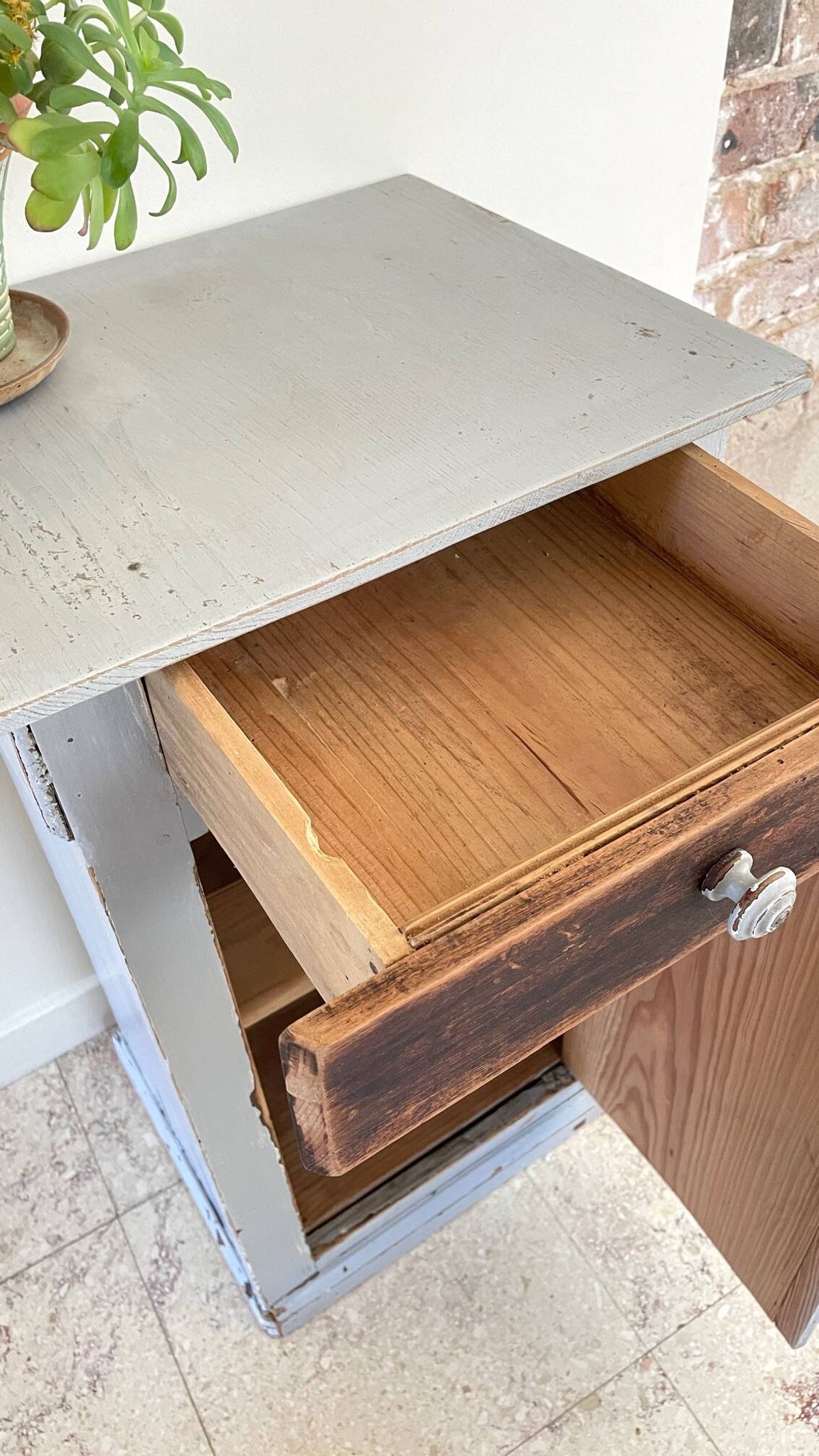 MEUBLE Table de Chevet ANCIENNE