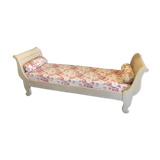 Large daybed