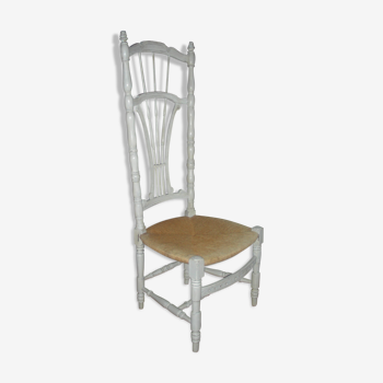 Chaise prie-dieu patinée style shabby