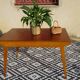 Table vintage en bois avec pieds compas