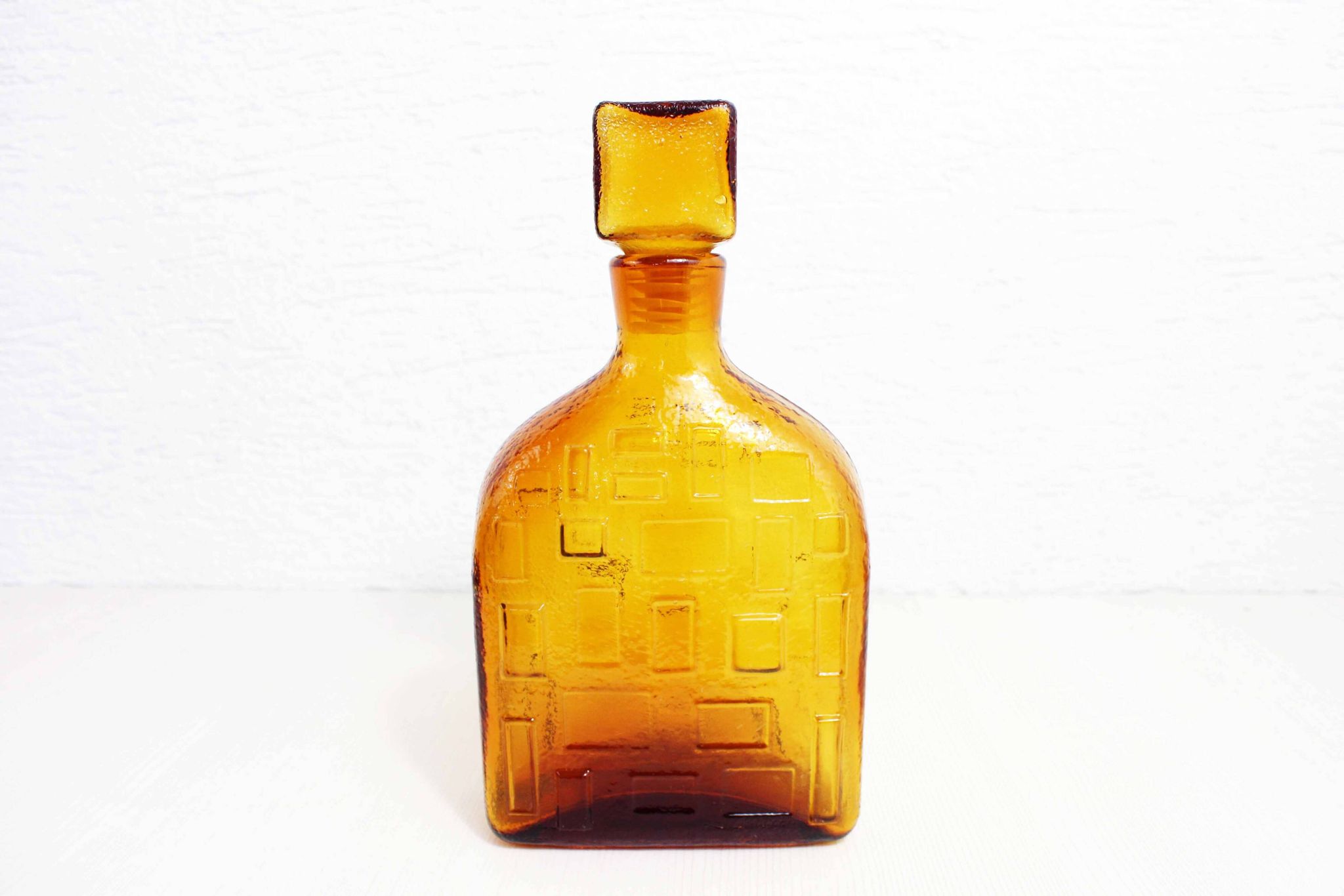 Carafe en verre ambré Empoli, Italie 1960