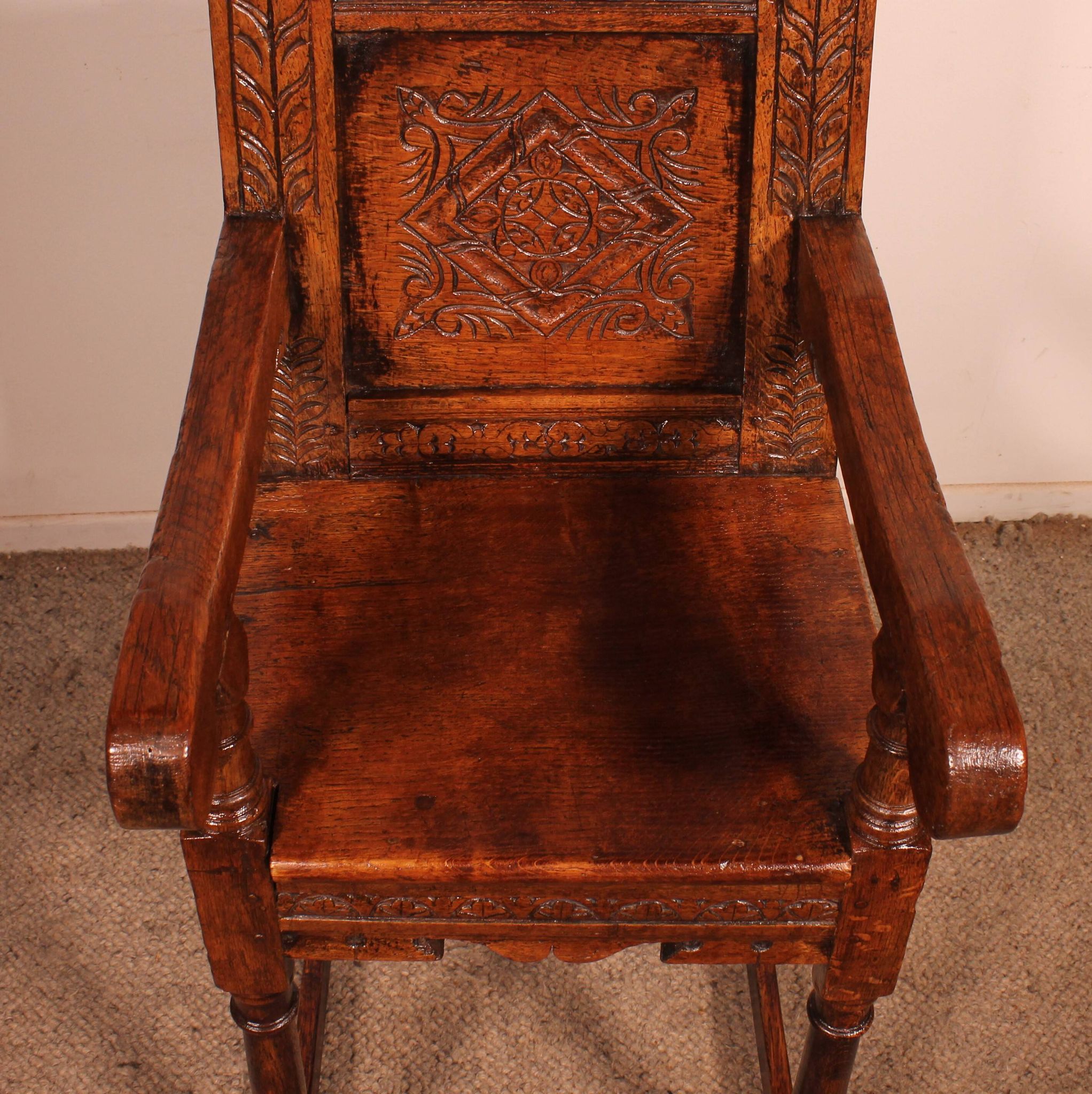 Chaise d'Enfant Haute époque En Chêne Du 17 ° Siècle