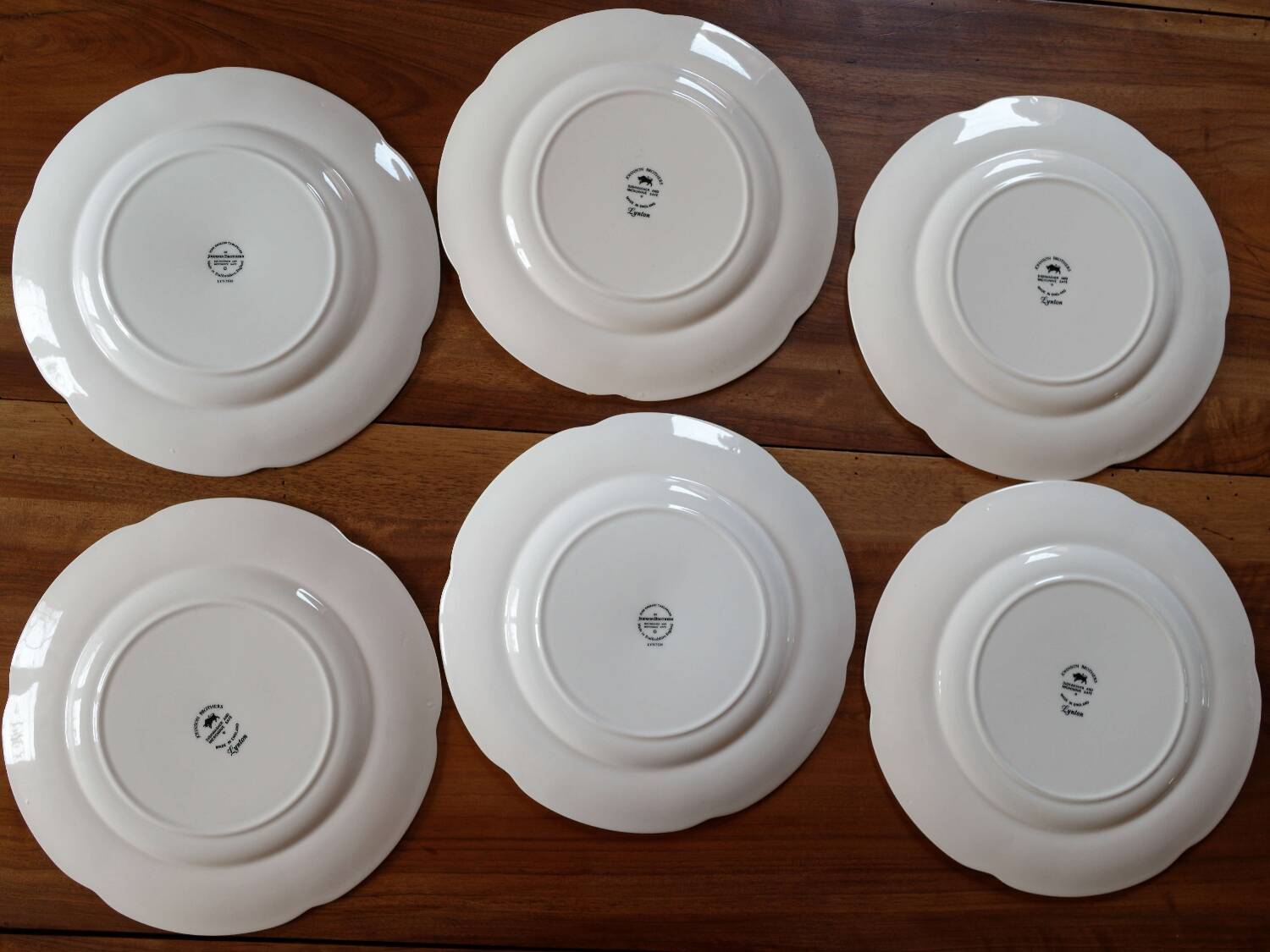 set of 6 flat plates English earthenware Johnson Brothers "Lynton"