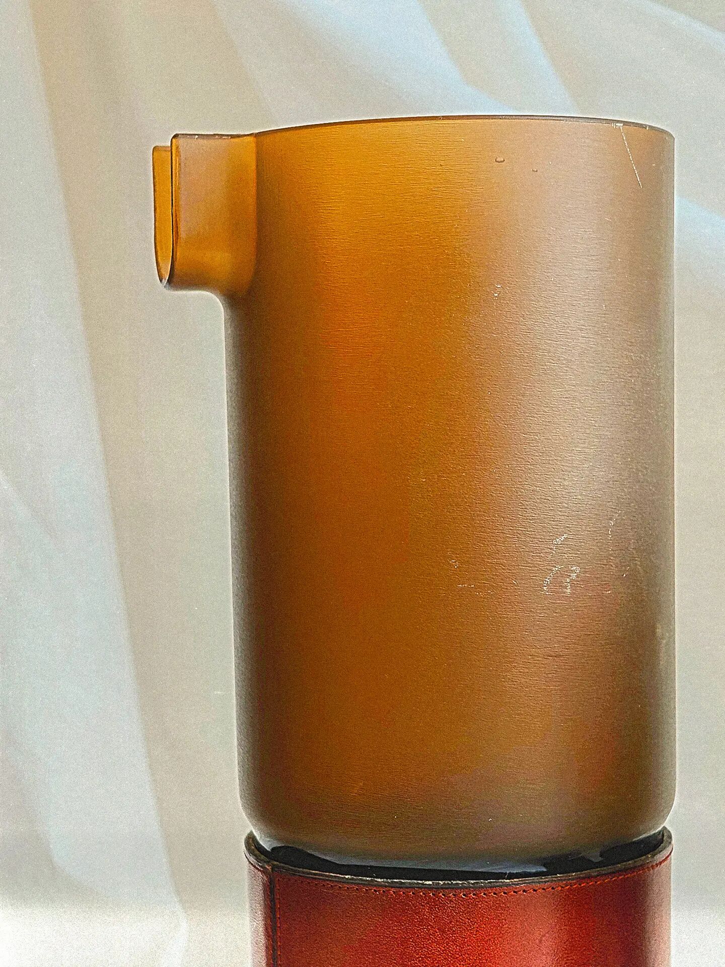 Orangeade service stamped Horstmann in stitched cognac leather.